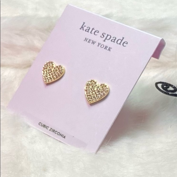 NWT KATE SPADE PAVE HEART GOLD STUD EARRINGS